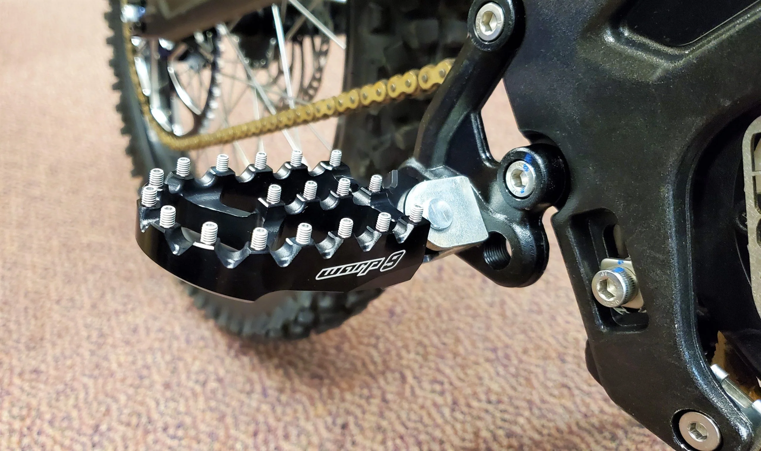 Surron LBX Foot Pegs - Image 4