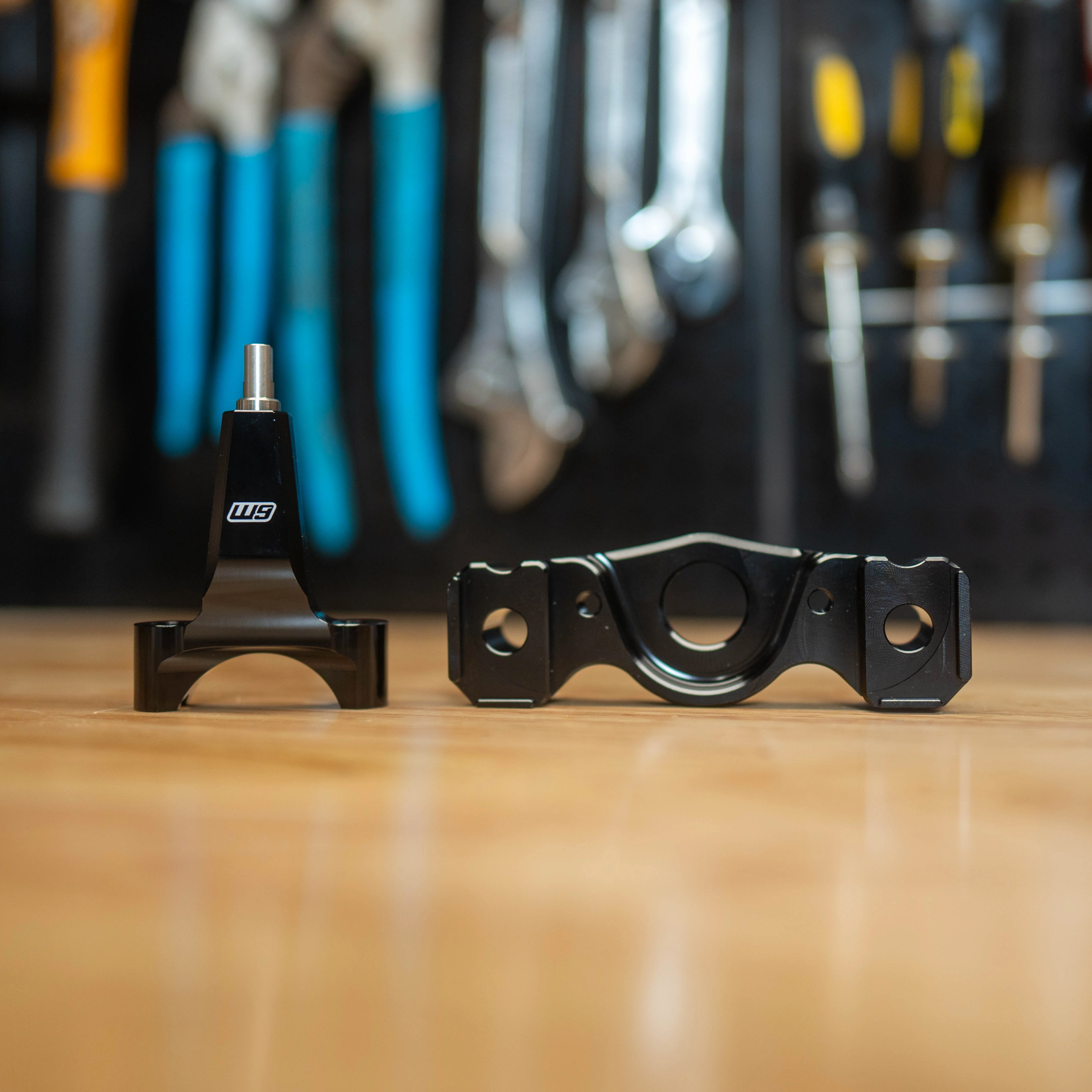 Surron Ultra Bee Stabilizer Mount with Frame Post - Image 2